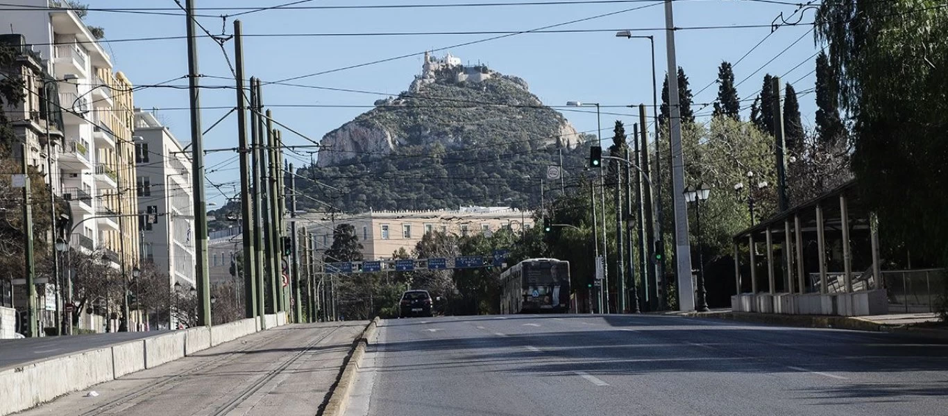 Νέους περιορισμούς στην κυκλοφορία προανήγγειλε ο κυβερνητικός εκπρόσωπος